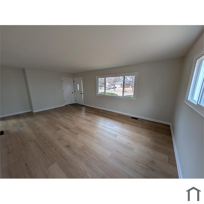 2119 Davis Dr